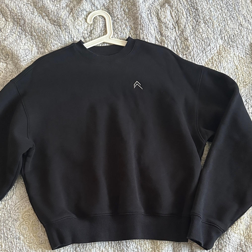Oner Active Black Crewneck Sweater - Picture 1 of 3